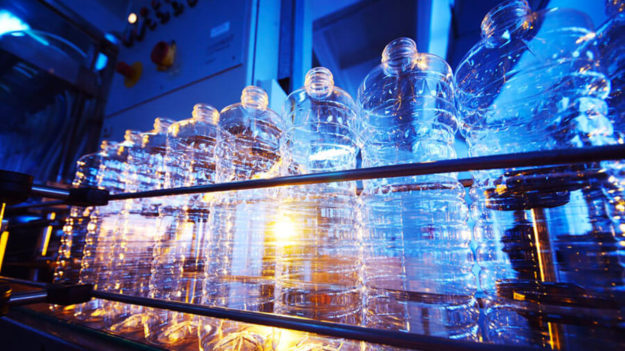 plasticos-nota-feique